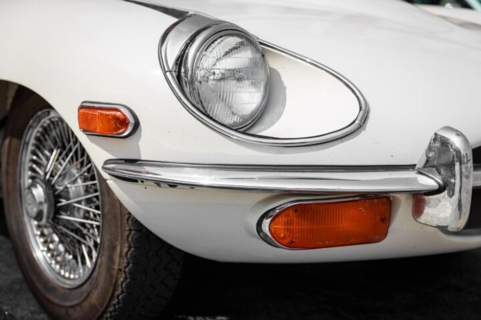 Common car performance issues in older vehicles