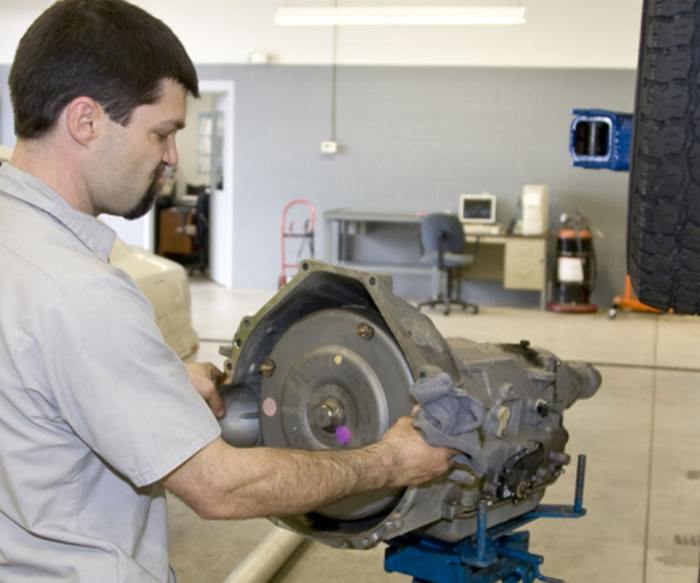 Best car manual transmission repair shops near me