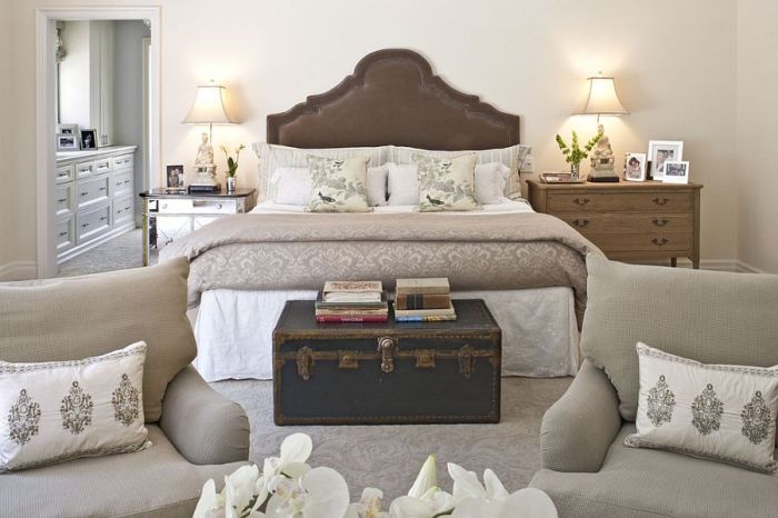 Nightstands mismatched bedroom bedside create bedrooms tables decorate harmonious look